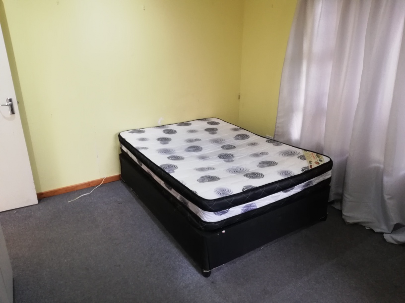 To Let 1 Bedroom Property for Rent in Amalinda Eastern Cape
